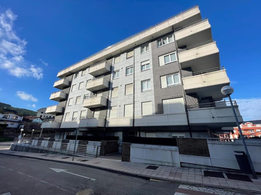 Apartamento Centro Con Garaje Castro Urdiales Eksteriør billede